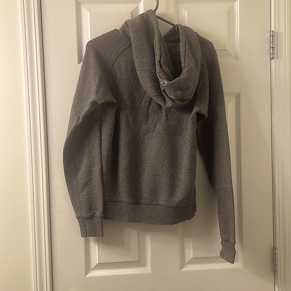 Grey sweater - Picture 2 of 2